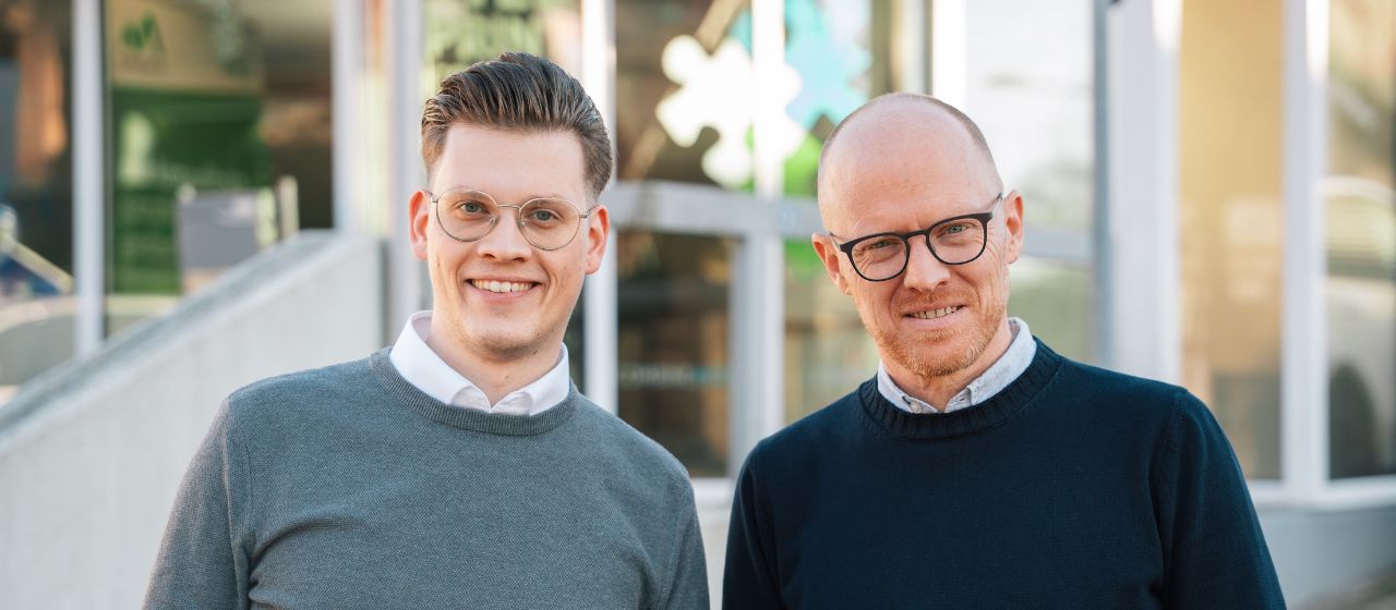 marketingpartnerschaft-leistung-evolution-m Marketing-Partnerschaft als Leistung der evolution M GmbH; auf dem Bild zu sehen sind Maximilian Wote (links) und Rüdiger Düchting (rechts)